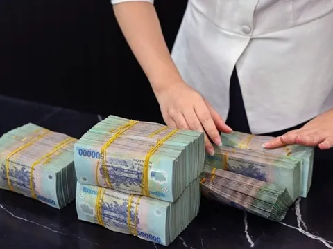 Giáo viên Nghệ An sắp được trả lương sau gần 6 tháng chờ đợi