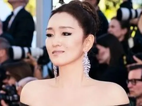 Đặc quyền của Củng Lợi