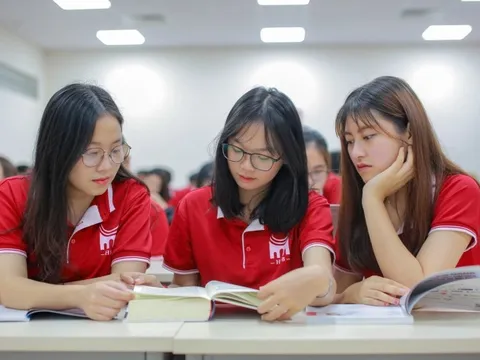 Trường công lập đầu tiên của Việt Nam đạt chứng nhận QS 5 sao