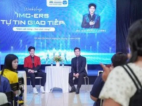 MC Vũ Mạnh Cường vừa rời bàn mổ đã đến lớp