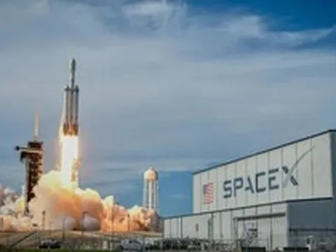 Không chỉ là tên lửa: SpaceX đang trở thành “mỏ vàng” mới của giới đầu tư toàn cầu?