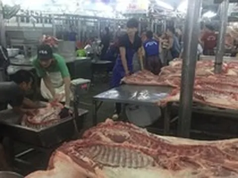 Giá heo hơi hôm nay 23-5: Chợ đầu mối có giá mới