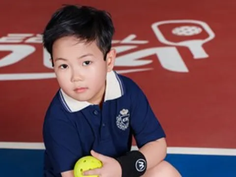 Người mẫu Đức Anh gây chú ý với bộ ảnh sporty đầy bản lĩnh và cuốn hút