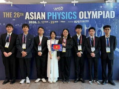 Việt Nam vào top 8 Olympic Vật lý châu Á