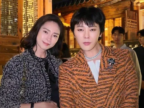 Ngô Thanh Vân chụp ảnh cùng G-Dragon