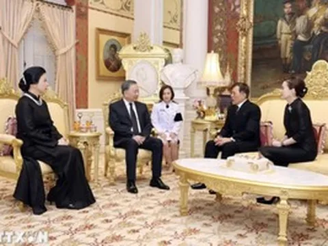Tổng Bí thư, Chủ tịch nước Tô Lâm và Phu nhân hội kiến Nhà Vua Thái Lan và Hoàng hậu