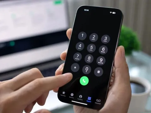 Nguy cơ lộ số điện thoại qua ChatGPT