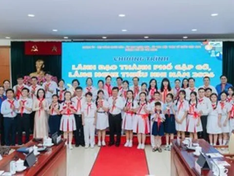 Lãnh đạo TPHCM gặp gỡ, lắng nghe thiếu nhi