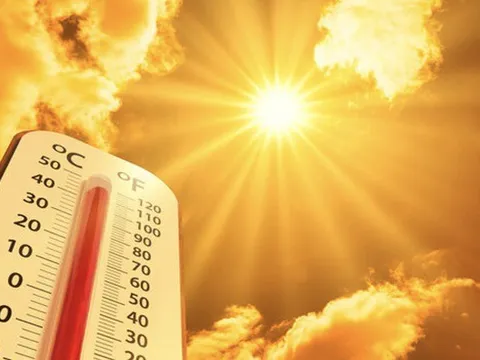 Cách bảo vệ cơ thể khi trời nắng nóng