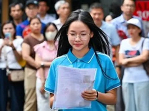 Trường THPT chuyên đầu tiên công bố điểm chuẩn vào lớp 10 với nhiều bất ngờ