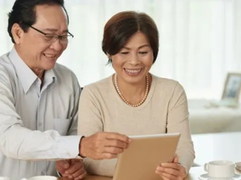 Bán nhà được gần 8 tỷ đồng nhưng không chia tiền cho con, vợ chồng U70 hưởng trái ngọt tuổi già
