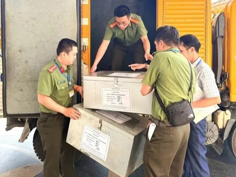 Thời tiết xấu, nơi nào sẽ dùng máy bay chở đề thi tốt nghiệp THPT?