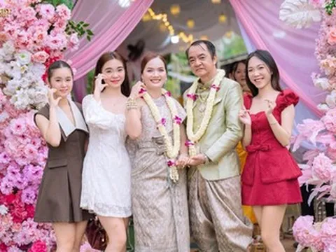 Bố 50 tuổi tái hôn với người phụ nữ Khmer, con gái hân hoan chúc phúc