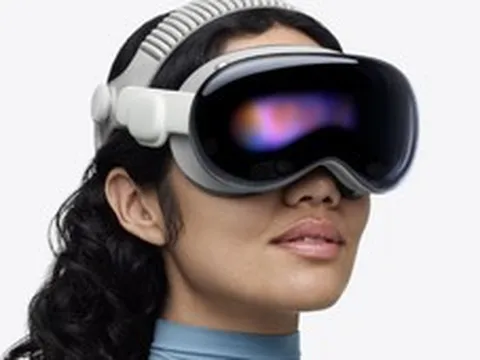Apple bất ngờ "đóng băng" Vision Pro? Tương lai được đặt cược vào kính AI cạnh tranh Meta Ray-Ban