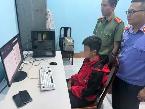 Nam sinh lớp 10 đánh cắp 20 triệu dữ liệu cá nhân