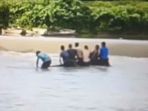 Lật thuyền trên sông Sêrêpốk, 2 vợ chồng tử vong