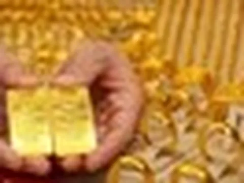 Giá vàng bất ngờ tăng rất mạnh