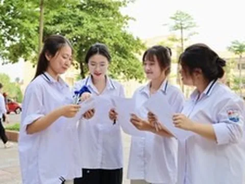 Thí sinh đánh giá đề thi Toán tốt nghiệp 2026 không quá khó