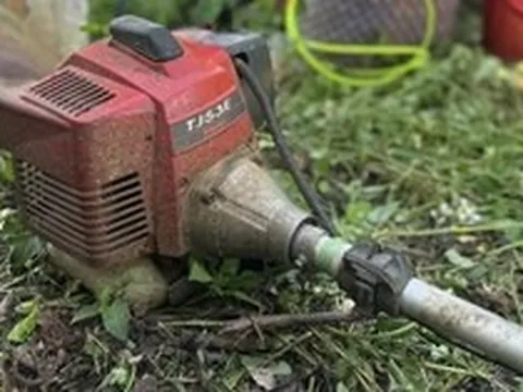 Máy nông nghiệp cũ ‘kén’ xăng E10, nhà vườn tìm mua xăng E5
