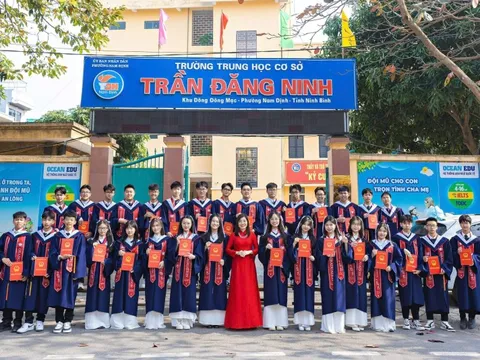 Ngôi trường có 7 thủ khoa vào lớp 10 chuyên Lê Hồng Phong