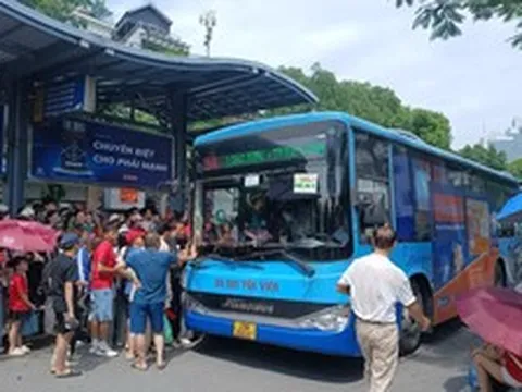 Tin vui bất ngờ cho tất cả người đi xe buýt ở Hà Nội từ 1/7