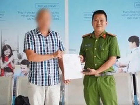 Công an xác minh giao dịch chuyển khoản gần 500 triệu đồng trong một tài khoản ngân hàng