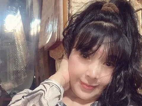 NSND Lan Hương tuổi 63 vẫn trẻ đẹp, Mỹ Tâm dành tình cảm cho cầu thủ Messi