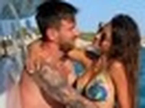 Điều gì ở người phụ nữ khiến Messi si mê suốt 30 năm