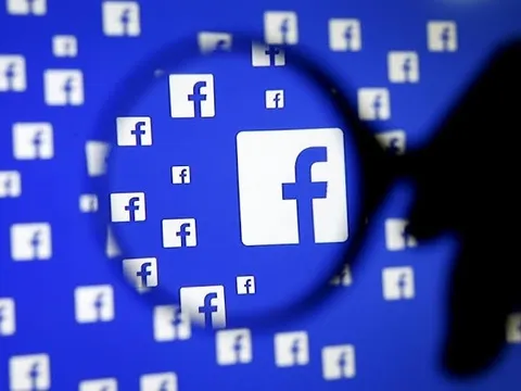 Facebook tự biến mình thành trò cười sau cú sập toàn cầu