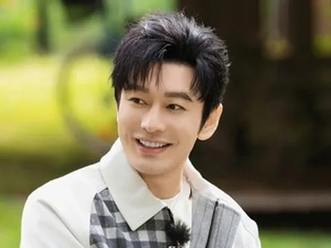 Diễn viên Huỳnh Hiểu Minh phủ nhận chuyện 'dao kéo' ở tuổi 49