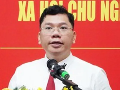 Phó Chủ tịch UBND TPHCM Hoàng Nguyên Dinh phụ trách toàn bộ nhiệm vụ của ông Bùi Xuân Cường