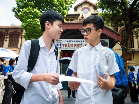 Lộ diện 15 thủ khoa thi lớp 10 chuyên ở Hà Nội