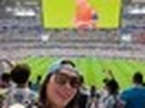 Mỹ Tâm vỡ òa khi lần đầu xem Messi thi đấu ngoài đời, chứng kiến luôn khoảnh khắc lịch sử tại World Cup 2026