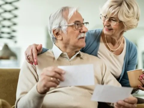 Về già mới hiểu: Con cái dù hiếu thảo đến đâu, nếu thường xuyên nhắc đến 2 chuyện này, cha mẹ nên chuẩn bị cho 'tình...