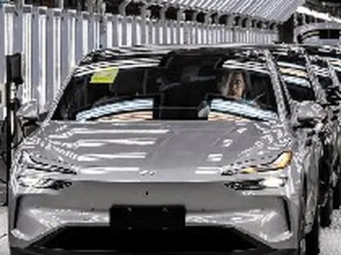 Cú sốc xe điện: Công ty làm robot hút bụi, điện thoại giá rẻ cũng mơ thành Tesla, 46 thương hiệu chỉ bán được chưa tới 1.000 xe/năm