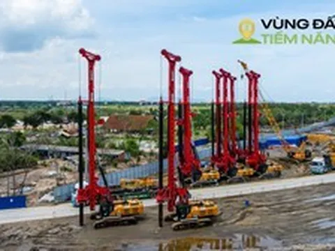 Diễn biến mới ở tuyến đường sắt 102.000 tỷ nối Bến Thành - Cần Giờ: Khoan địa chất ở trung tâm, máy móc hạng nặng tập kết ở depot