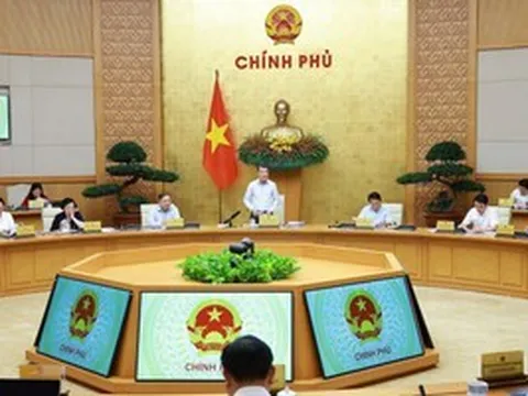 Hoàn thiện thể chế, tạo động lực phát triển kinh tế - xã hội