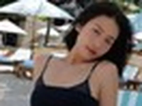 Nhan sắc thật của Khả Ngân