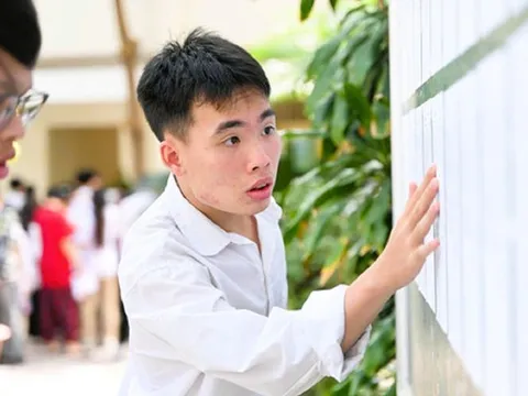 Dự báo phổ điểm thi tốt nghiệp THPT 2026: Điểm chuẩn đại học sẽ biến động thế nào?