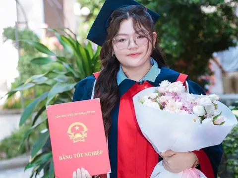 Thủ khoa khối B00 của TP.HCM đã có IELTS 7.5