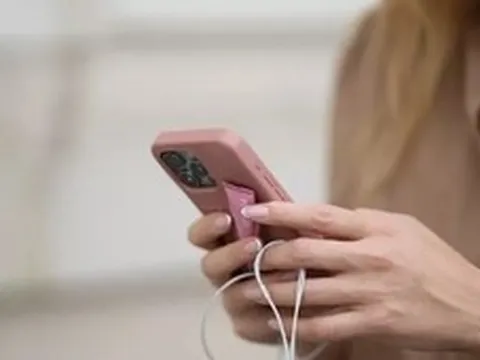 Tata rò rỉ dữ liệu: Lộ thông tin mật liên quan Apple, iPhone 18 Pro