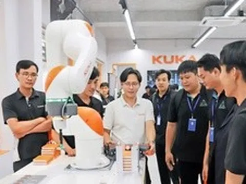 Bài 3. Nhân lực chất lượng cao: Điều kiện quyết định để TPHCM vươn lên thành đô thị toàn cầu