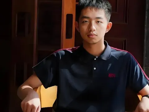 Thành tích gây "bão" mạng: Chỉ 1 nam sinh đạt điểm tuyệt đối môn Toán giữa hàng triệu thí sinh