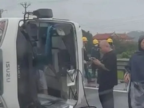 Tai nạn trên cao tốc Hà Nội - Hải Phòng khiến 7 người thương vong