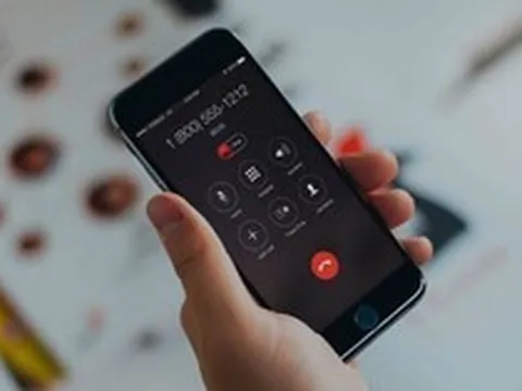 Vì sao điện thoại hiển thị đúng tên người thân gọi đến nhưng người dân vẫn bị kẻ gian lừa mất hàng trăm triệu đồng?
