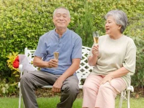 Khi về già, ngoài tiền tiết kiệm và nhà cửa, tôi rất cần điều này để cuộc sống an toàn