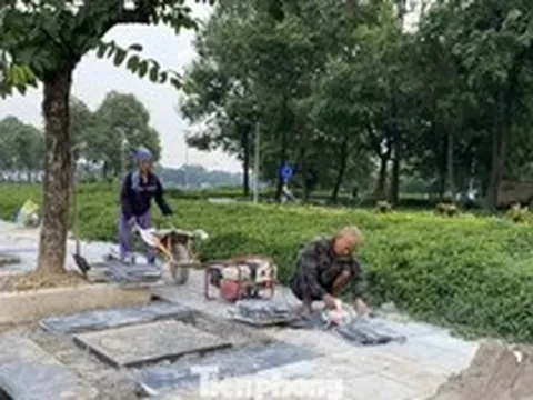 Hà Nội: Vì sao vỉa hè vừa làm xong lại đào lên lắp cống?