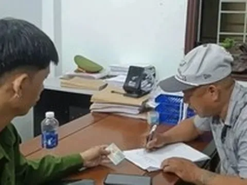 Phạt 7,5 triệu đồng người bán sầu riêng bị du khách tố cân gian ở chợ đêm