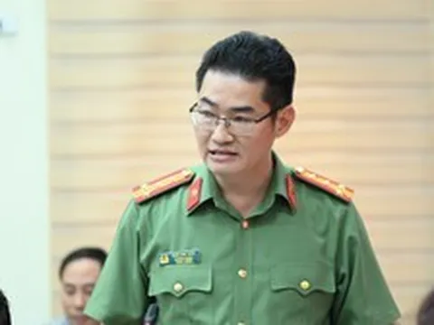 Vụ điểm 10 Toán bất thường: Nữ hiệu phó chỉ đạo thầy giáo vào phòng thi nhắc bài
