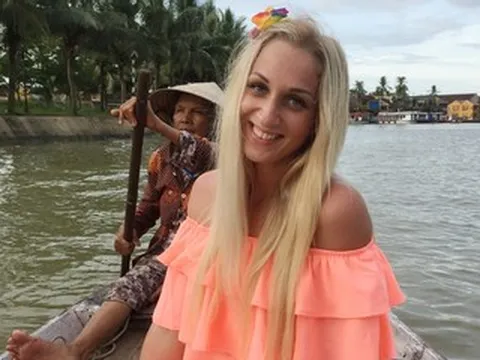 Vợ chồng người Nga 4 năm sống ở Việt Nam, nhớ mãi 3 lần được hàng xóm giúp đỡ